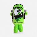 Juguete de peluche para perros marca Verný con forma de monstruo Frankenstein verde. Tiene grandes ojos saltones, una boca sonriente con un colmillo y baba, detalles de costuras y tornillos grises en los laterales.